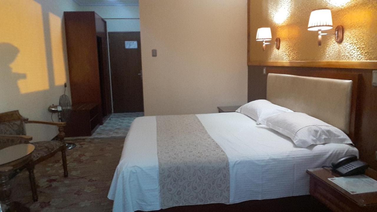 Hotel Pekin Икике Экстерьер фото