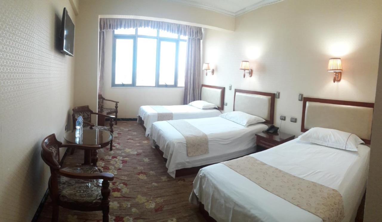 Hotel Pekin Икике Экстерьер фото