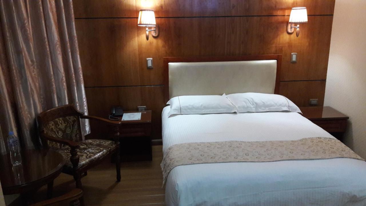 Hotel Pekin Икике Экстерьер фото